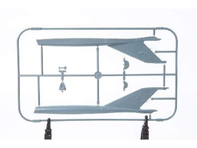 MiG-21SMT 1/48 - image 16