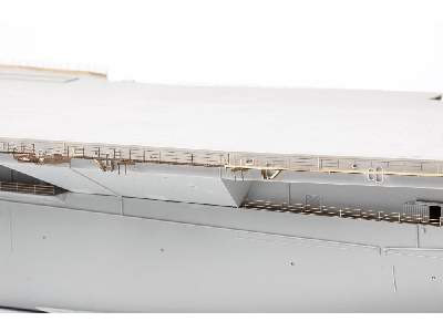 USS Intrepid CV-11 PART I 1/350 - Trumpeter - image 16