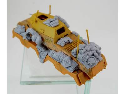 Sd.Kfz 231/263 Stowage Set - image 2