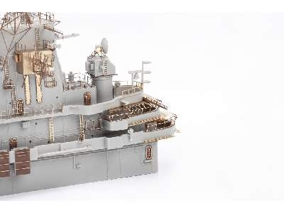 USS Intrepid CV-11 PART II 1/350 - Trumpeter - image 13