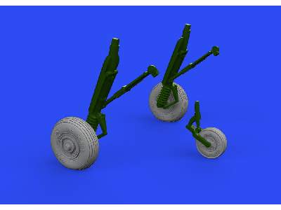 Z-326/526 wheels 1/48 - EDUARD - image 1