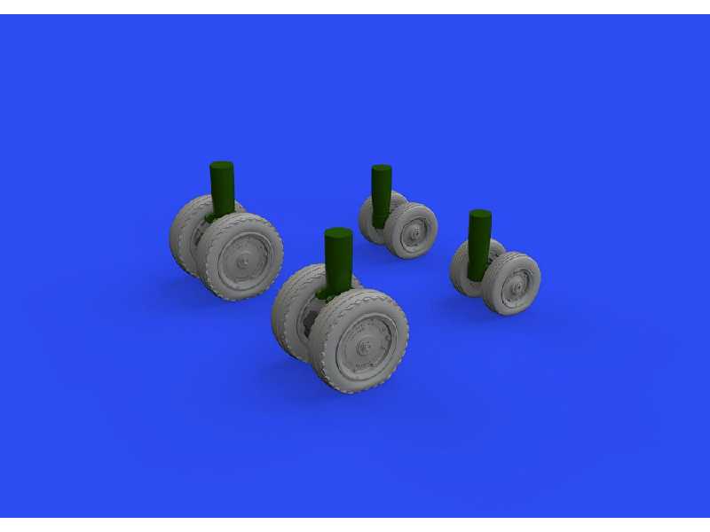 CH-47A wheels 1/48 - HOBBY BOSS - image 1