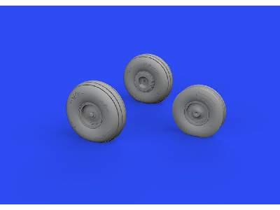 OV-10 wheels 1/48 - ICM - image 1