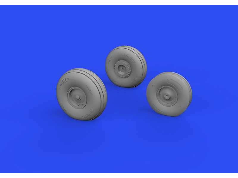 OV-10 wheels 1/48 - ICM - image 1