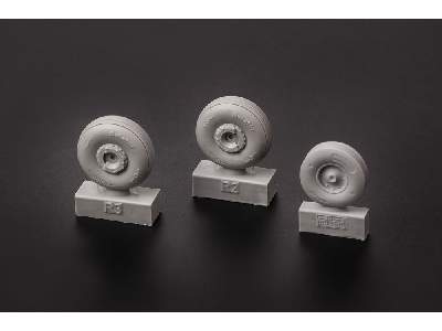 OV-10 wheels 1/48 - ICM - image 5