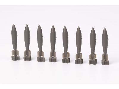 British 1000lb retarded bombs w_960 fuse 1/72 - image 5