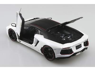 '14 Lamborghini Aventador Pirelli Edition - image 4