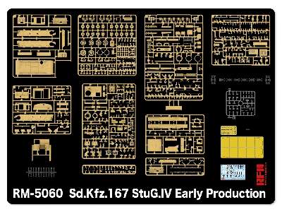 Sd.Kfz.167 StuG.IV Early Production w/workable track links, without interior - image 3