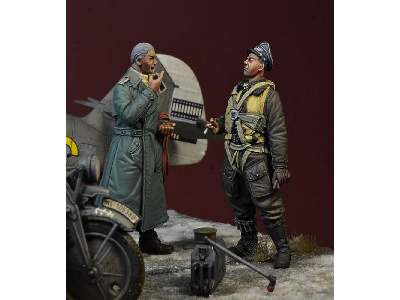 Luftwaffe Pilot Ace Franz Stigler & Mechanic - image 4