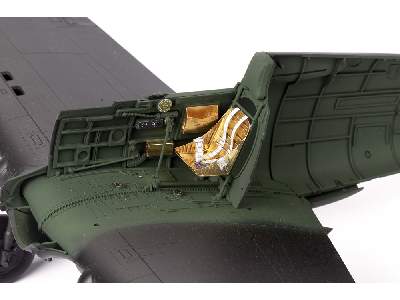 Hawk 81-A2 seatbelts STEEL 1/32 - GREAT WALL HOBBY - image 2