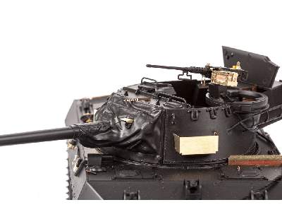 M18 tank destroyer 1/35 - TAMIYA - image 8