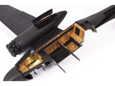 B-26K Invader bomb bay 1/48 - ICM - image 3