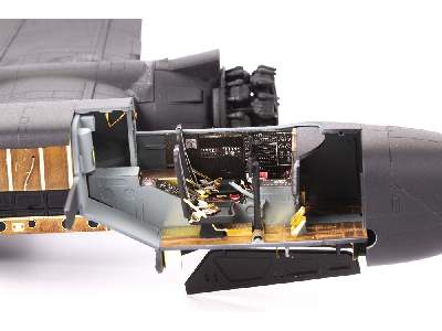 B-26K Invader 1/48 - ICM - image 11