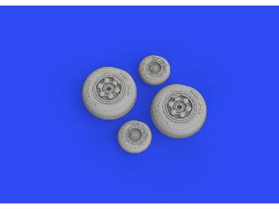 Tornado wheels 1/72 - REVELL - image 3