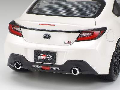 Toyota GR 86 - image 7
