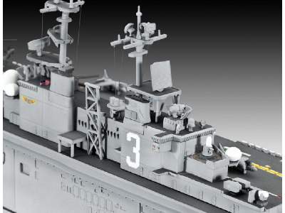 Assault Carrier USS WASP CLASS - image 5