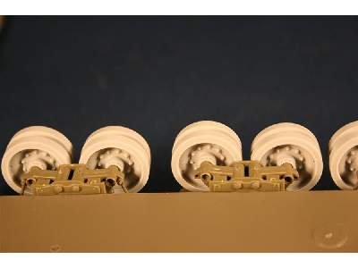 Road Wheels For Mbt Centurion - image 4