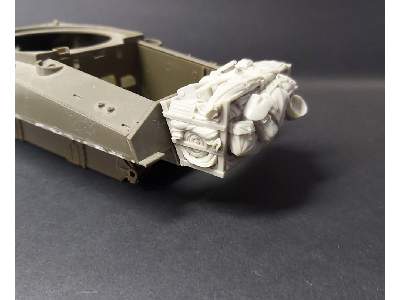 Rear Hull Stowage Rack For M4a3 "sherman" - image 2