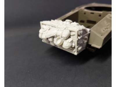Rear Hull Stowage Rack For M4a3 "sherman" - image 3