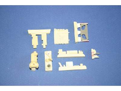Panther Ausf.A/D Drivers set (Revell) - image 1