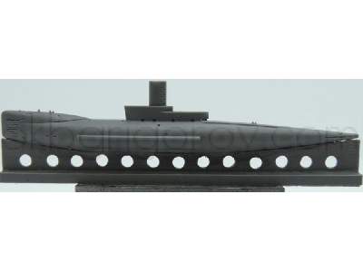Rn R Class Submarines - image 5
