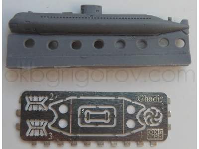 Iranian Ghadir Class Submarine (2 Per Set) - image 2