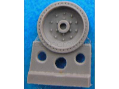 Wheels For T-34,10 Bolts, Late Production, Bandage With 42 Apertures - image 1