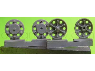 Sprocket Wheel For T-34,mod.1942-43 (6 Per Set) - image 1