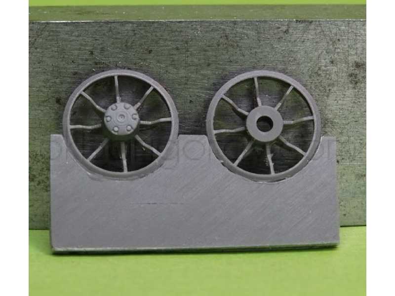 Idler Wheel For Pz.Iii, Late (8 Per Set) - image 1