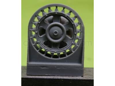 Sprockets For Pz.Iii, Late With Hub Cap (8 Per Set) - image 1