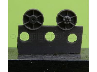 Return Rollers For Stug, Type 3 (12 Per Set) - image 1