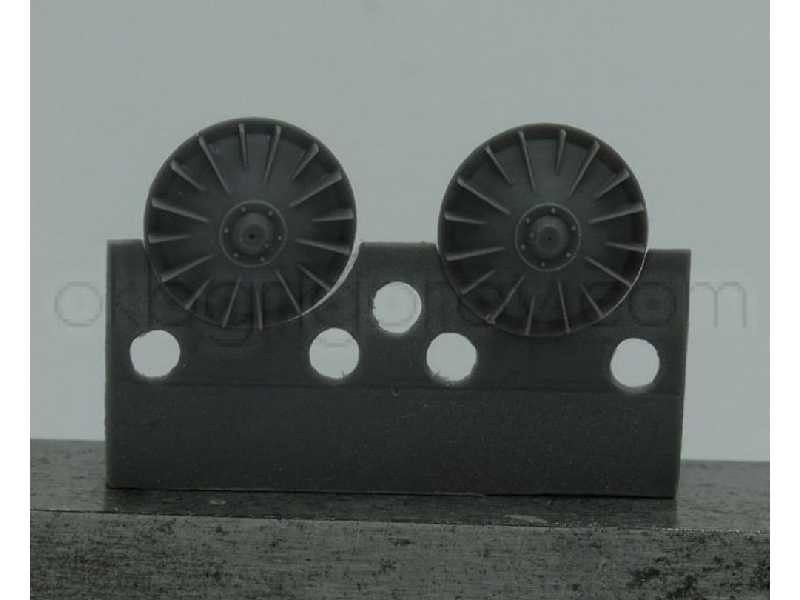 Idler Wheel For Pz.Ii, Type 2 (6 Per Set) - image 1