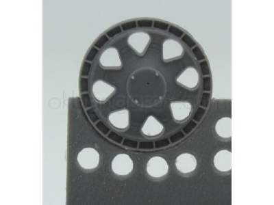 Idler Wheel For Pz.Iii Ausf. C/D (8 Per Set) - image 1