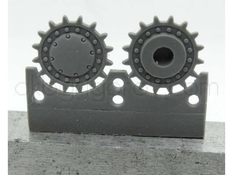 Sprockets For Kv-1/2, From 1942 (8 Per Set) - image 1