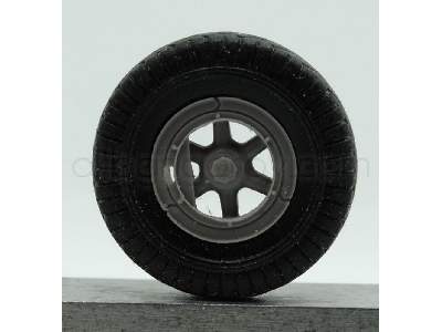 Wheels For Sd.Kfz.9 Famo, Type 1 (6 Per Set) - image 1