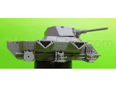 British Armored Car Fv 601 Saladin - image 3