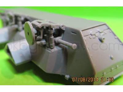 British Armored Car Fv 601 Saladin - image 6