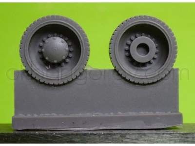 Soviet Heavy Tank T-100 - image 6