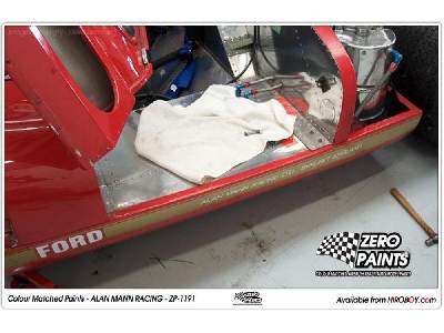 1191 - Alan Mann Racing Paints Red/Gold - image 1