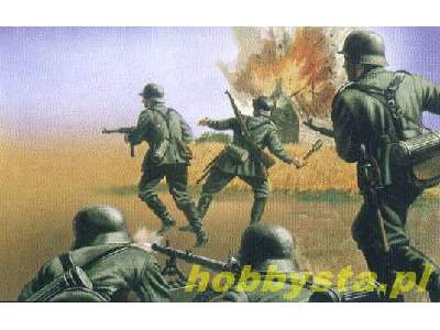 Figures - WWII German Infantry - image 1