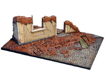 Diorama With Ruins - image 1