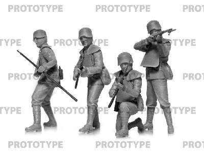 WWI Italian Infantry In Armor - image 2