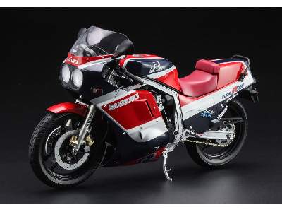 Suzuki Gsx-r750(G) (Gr71g) Red/Blue Color (1986) - image 3