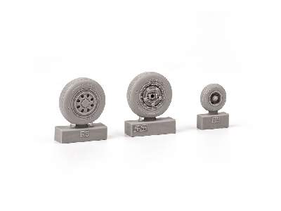 F-15E/ I/K wheels 1/48 - GREAT WALL HOBBY - image 4