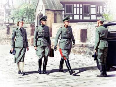 WWII German Staff Personnel - image 1