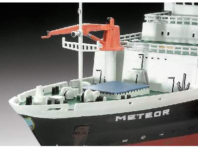 German Research Vessel Meteor - image 3