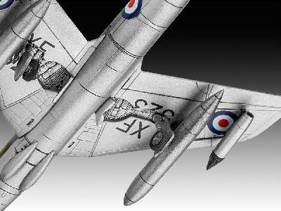 Hawker Hunter FGA.9 Model Set - image 3