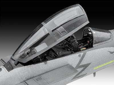 F-15E Strike Eagle Model Set - image 6