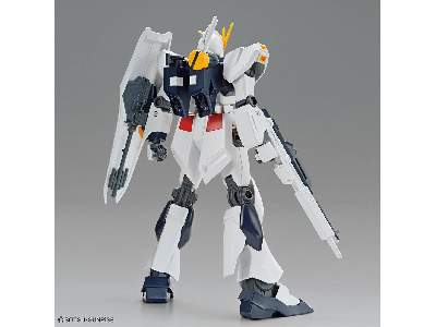 Rx-93 V Gundam - image 4