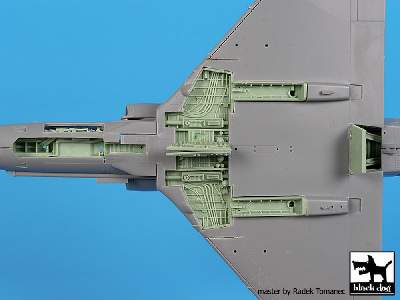 A-4 Skyhawk Wheel Bays+ Engine For Hobby Boss - image 6